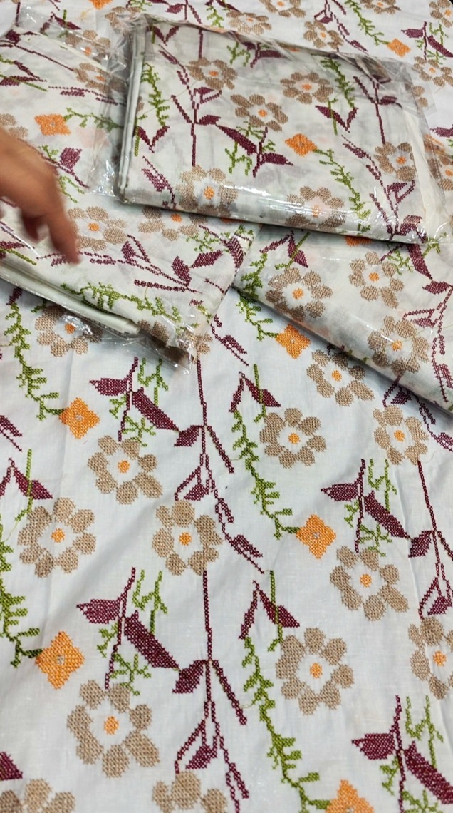 Oplus_16908288 Bareeze 2Pcs Printed Lawn Article - Image 1